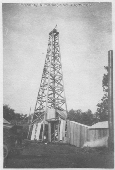 Oil Well Annie Laura 001 RuthP