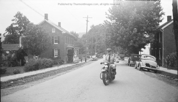 Parade_East_Main_Street_1940s_001A_GWW