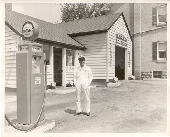 Sinclair Gas Station 006