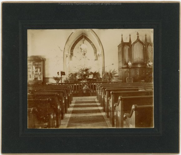 Trinity Reformed Church Interior 1910 001A BuzzM